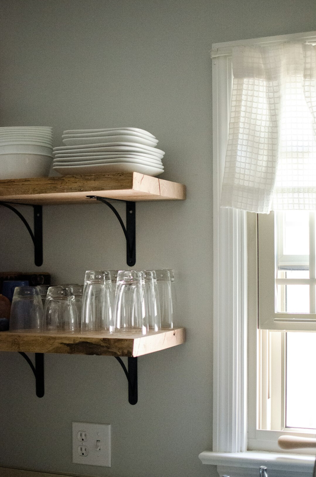 organized kitchen shelves
